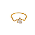 Anillo de Titanio con Zirconia Gota y Banda Ondulada