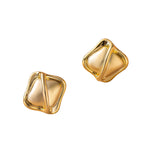 Aretes de Acero con Forma Cuadrada Cruzada