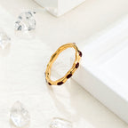 Anillo de Acero con Esmalte Rojo y Forma Ondulada