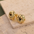 Aretes de Acero con Diseño de Nudo