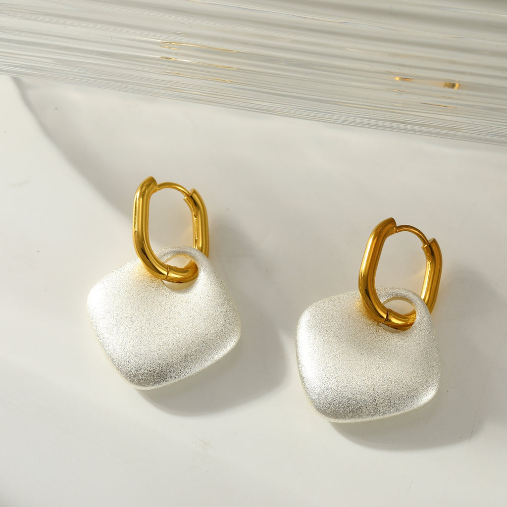 Argollas de Acero con diseño rombo
