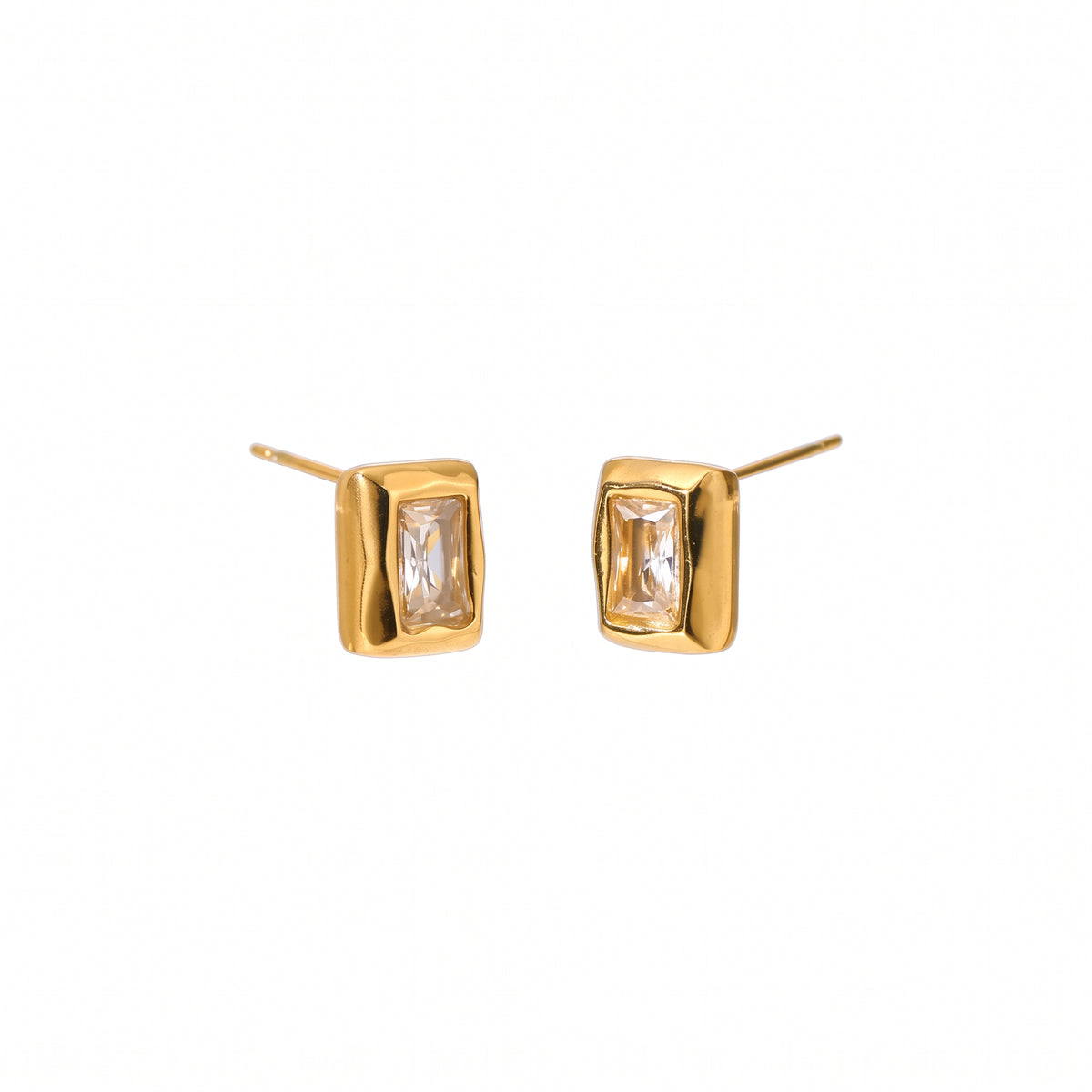 Studs de Acero con Zirconia Rectangular en Marco Orgánico Dorado