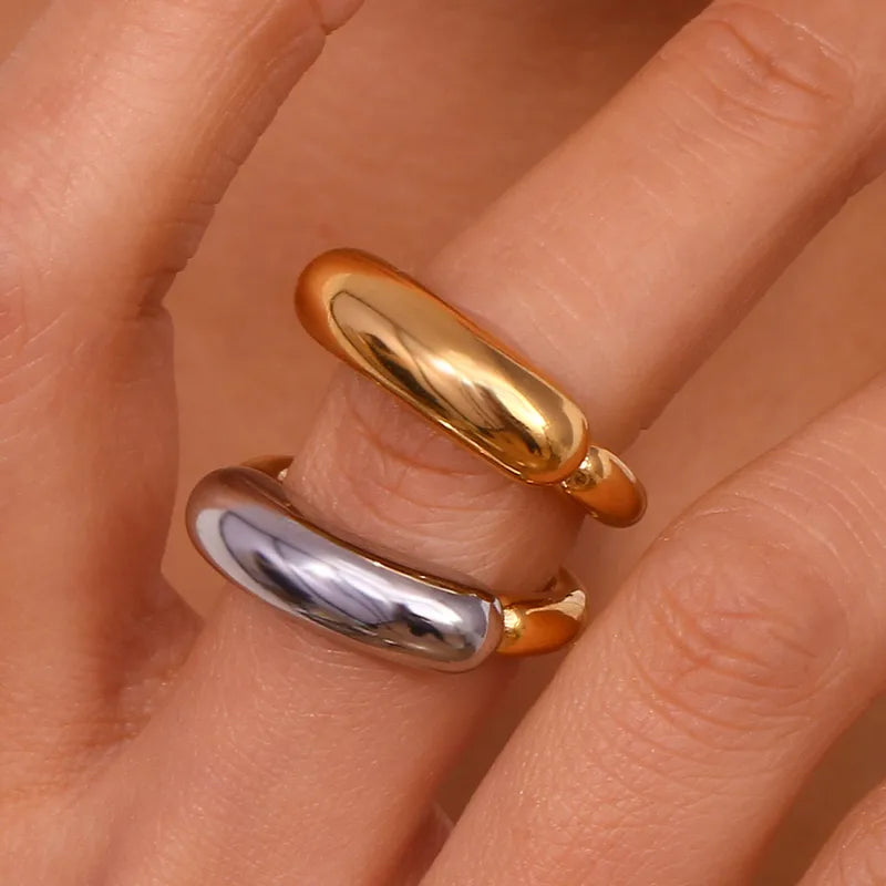 Anillo de Acero con diseño liso