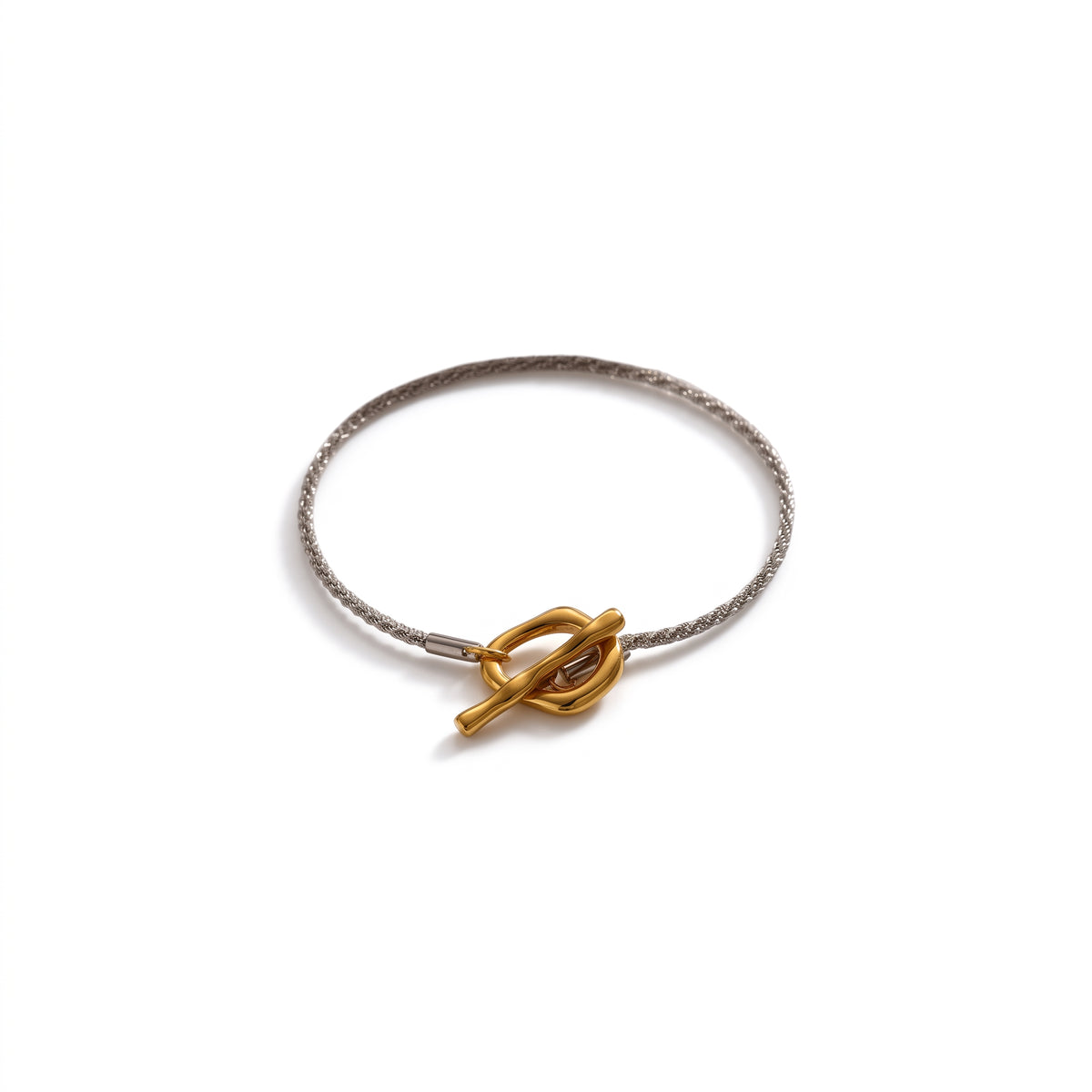 Pulsera de Acero con Cadena Texturizada y Cierre Dorado