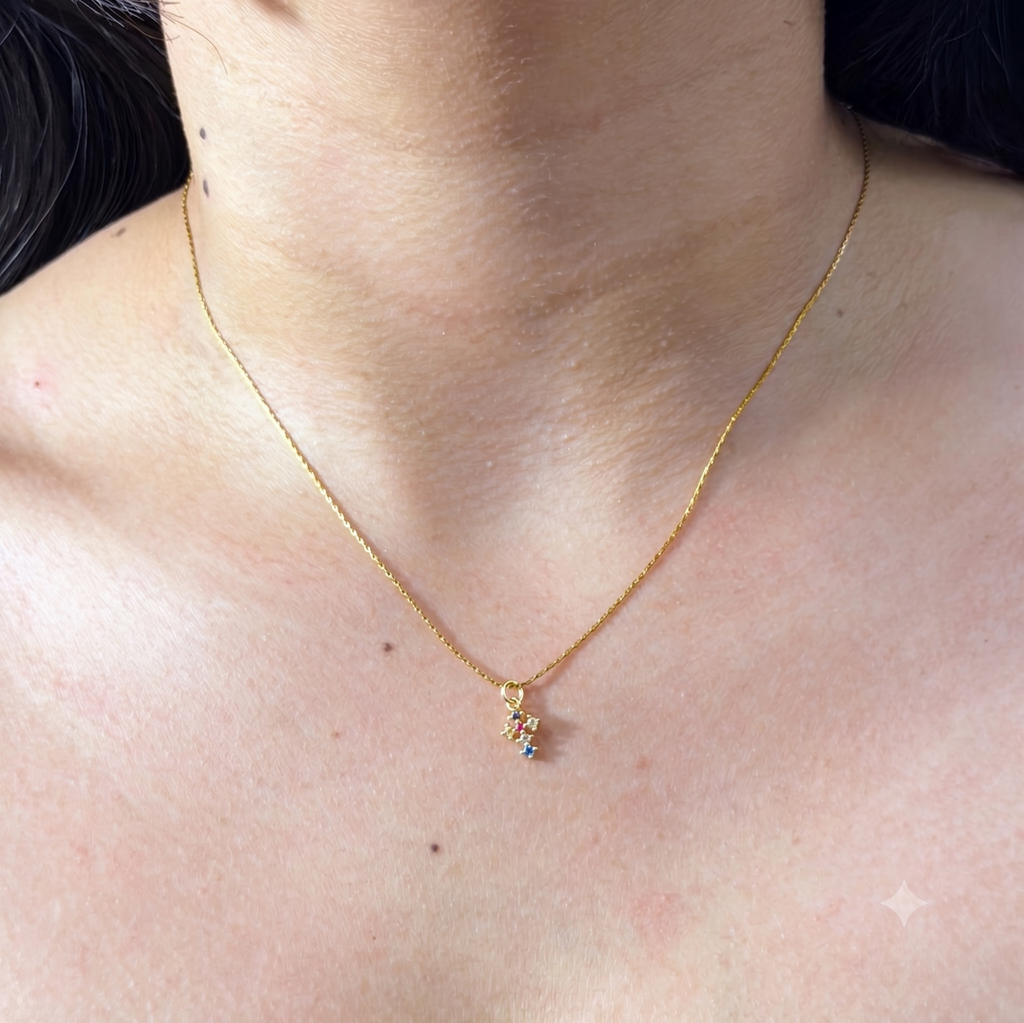 Dije de Plata con Cruz de Zirconias Multicolo con Cadena Box Ajustable