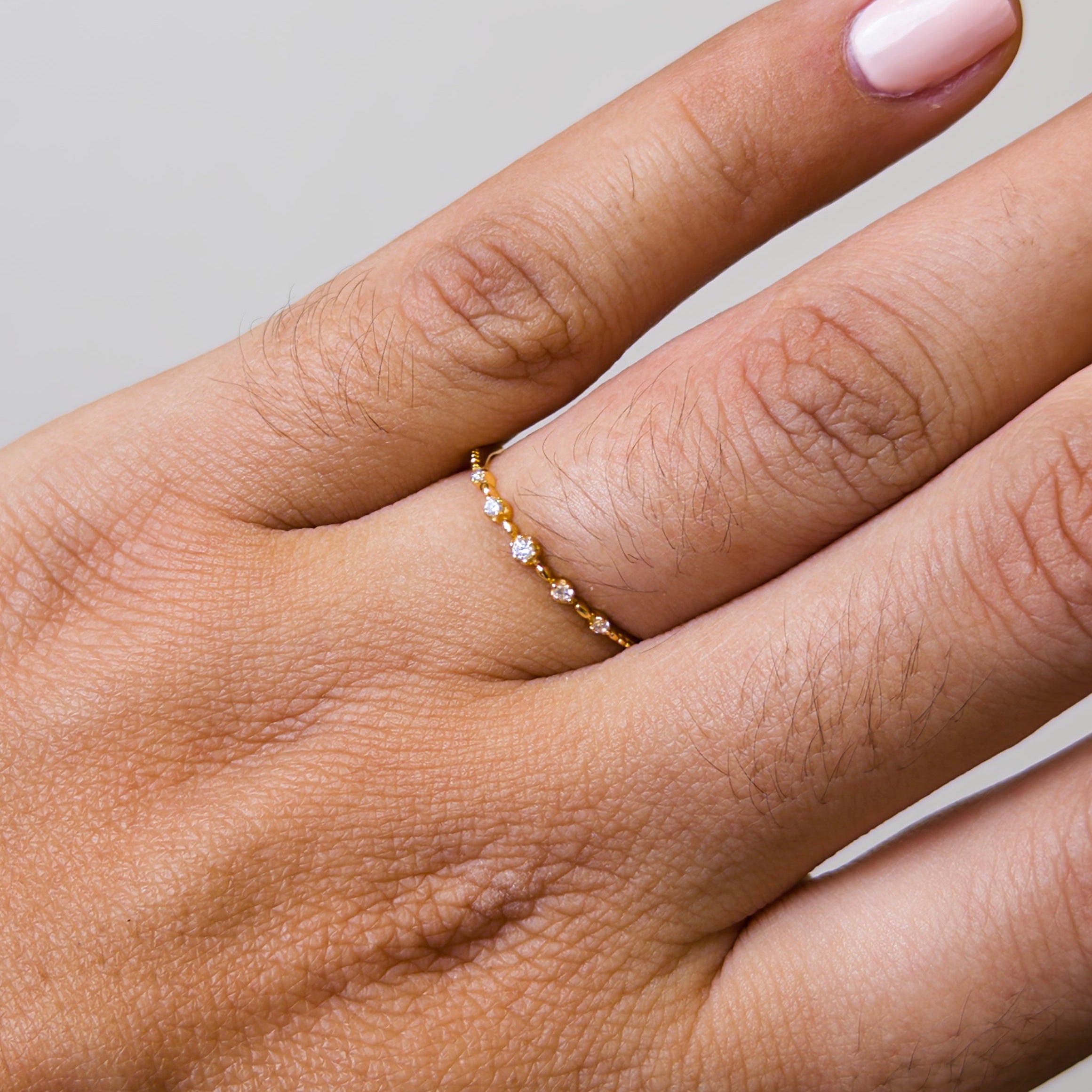 Anillo de Acero con Zirconia en Degradé Dorado
