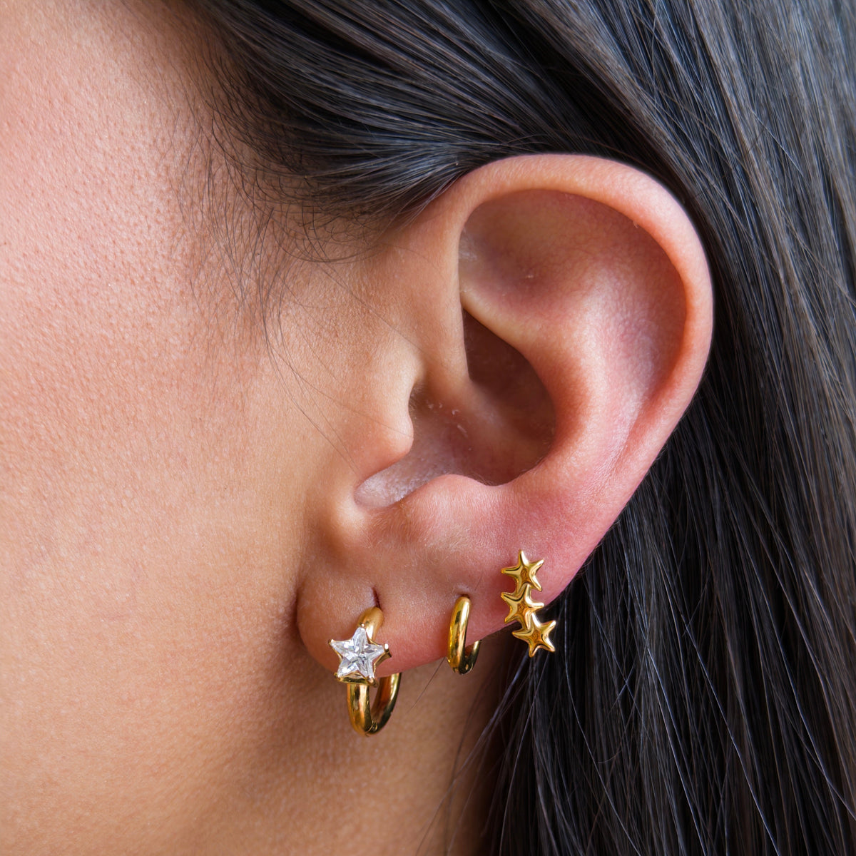 Argolla de Acero con Estrella de Zirconia (1 unidad)