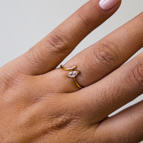 Anillo de Acero con Zirconia Marquesa Abierto