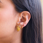 Aretes de Acero con Forma de Gota Esculpida