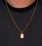 Collar de Acero con Colgantes Grabados para Hombre