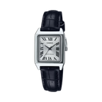 Reloj con correa de cuero negro y esfera blanca