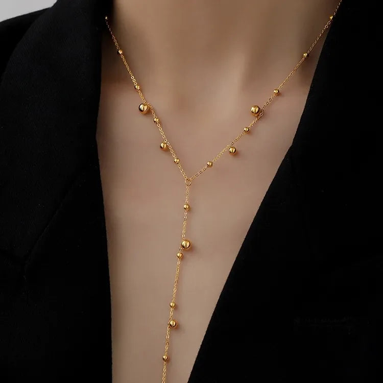 Collar Lariat de Pelotitas
