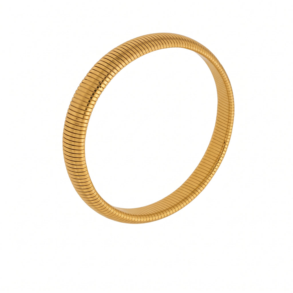 Brazalete de Acero con Textura Estriada Elástica