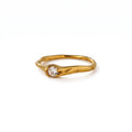 Anillo de Acero con Zirconia Solitaria y Banda Orgánica
