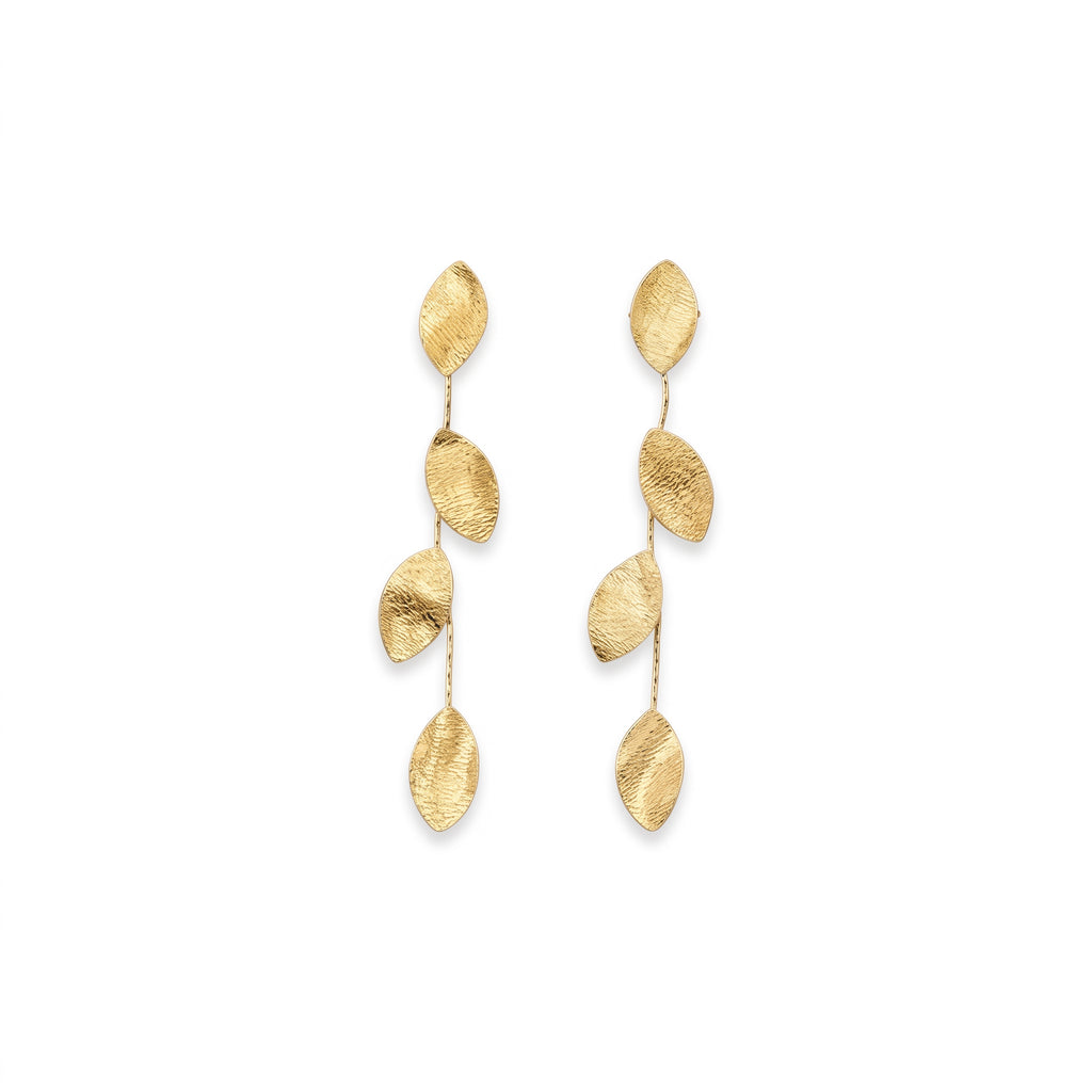 Aretes de Acero con Formas Texturizadas en Caída